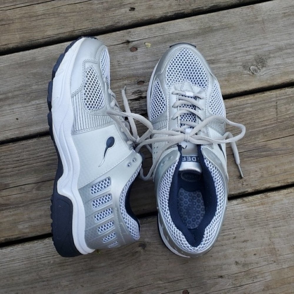 90s G Defy Gravity‎ Defyer Sperm Logo Walking Cross Trainer Tennis Shoe Sneaker